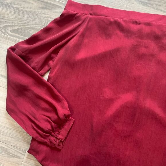 NWT Express off the shoulder maroon top size S - Picture 2 of 6